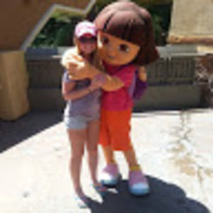 Meet your Posher, Sakara